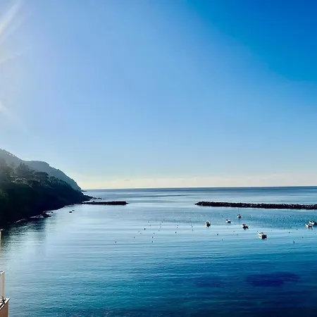 Baia Del Silenzio Terrazza Vista Mare شقة *